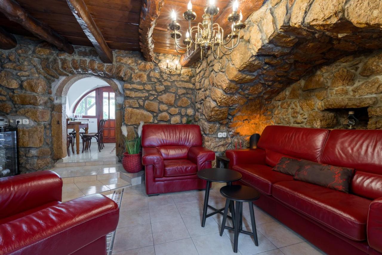 Stone Lady Holiday Home With Pool&Hot Tub,Sauna,Bbq,Garden Rasopasno Екстериор снимка