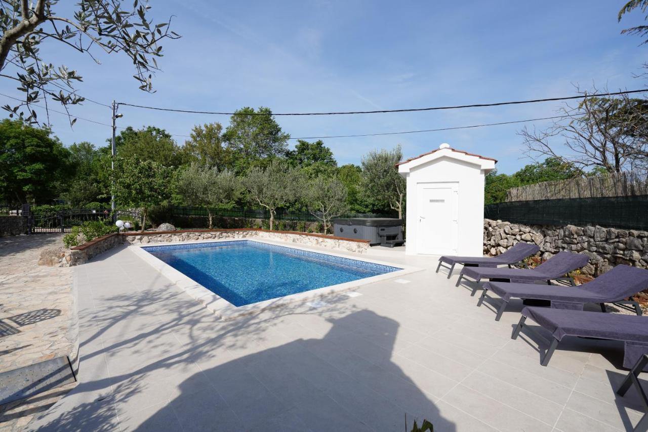 Stone Lady Holiday Home With Pool&Hot Tub,Sauna,Bbq,Garden Rasopasno Екстериор снимка